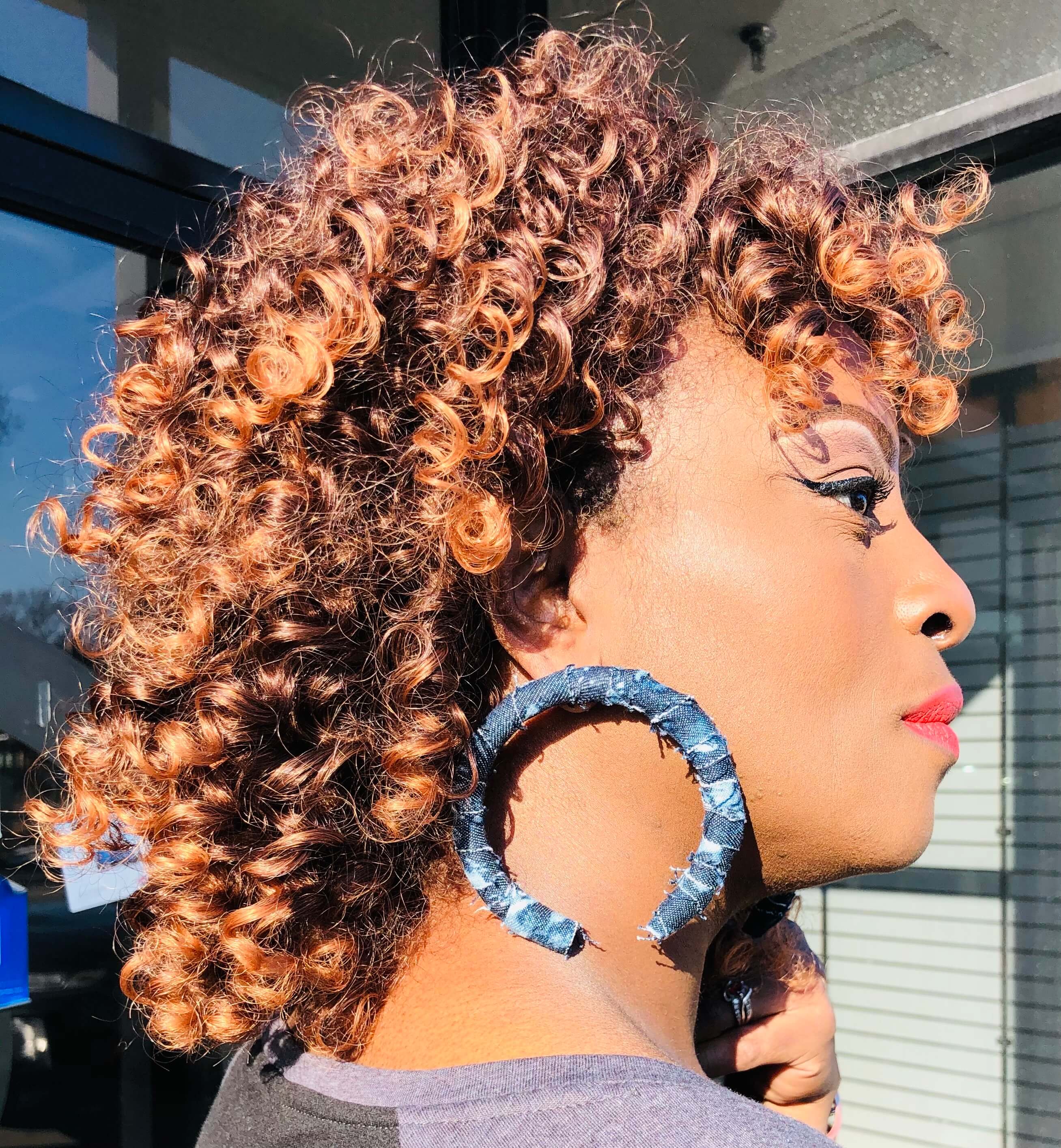 DEZ HOOP EARRINGS